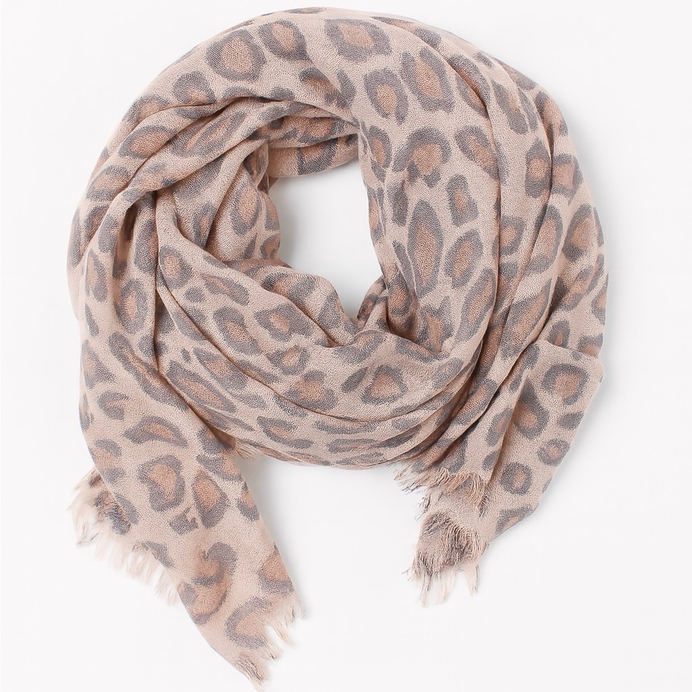 Wilfred Aritzia Leopard Print Scarf 100% Sheer Wool Lightweight with Fringe